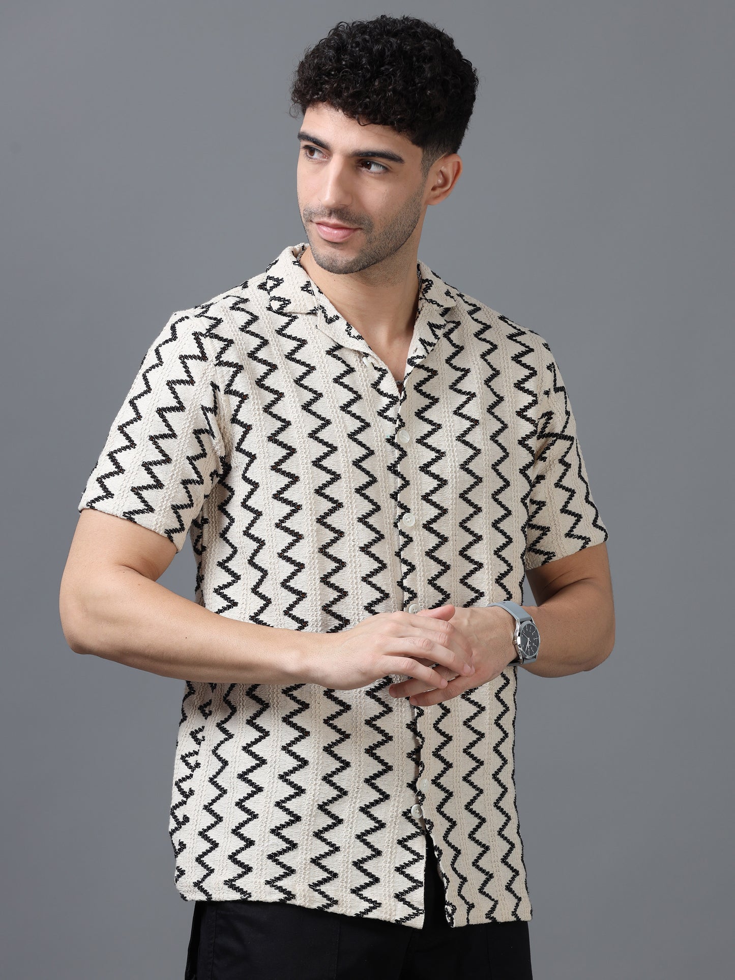 Men's Off white 100% Cotton Zig Zag Half Sleeve Shirt