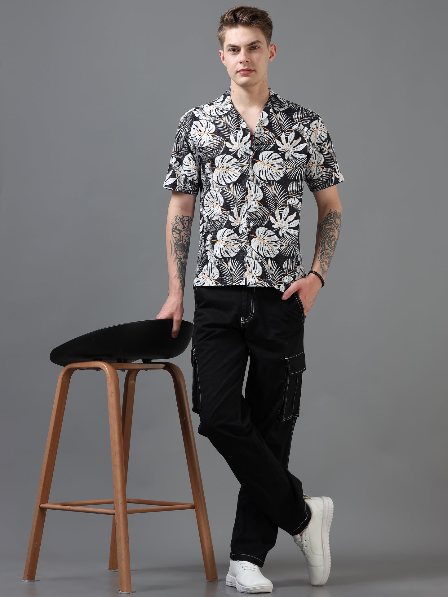 Black and White Color Tussar cotton Printed Half Sleeve Shirt